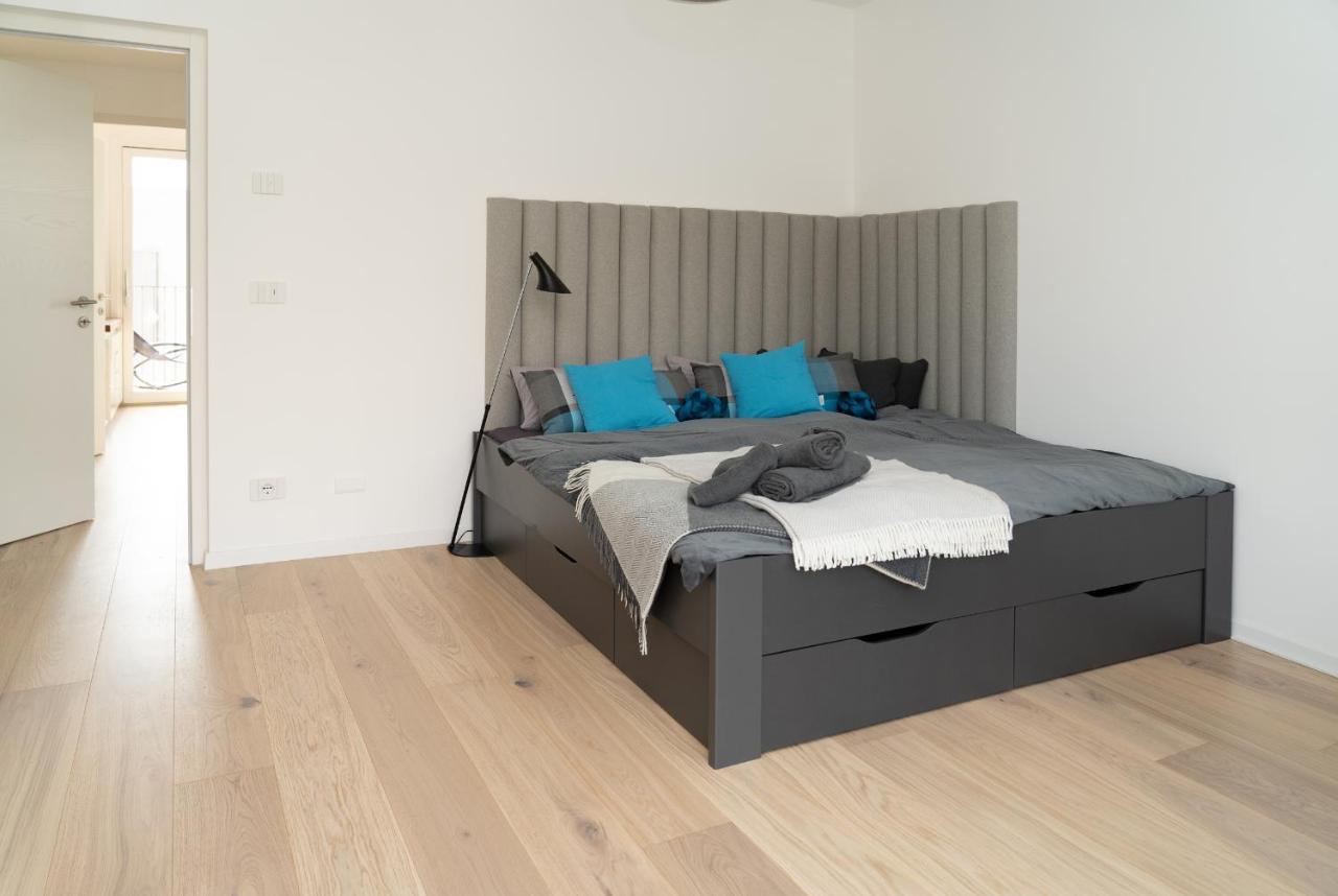 Serviced Apartments By Hotel De Charme Laveno Exterior foto